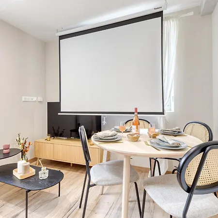 Movie Prestige - Elegant - Moderne - Netflix Avec Videoprojecteur - Stationnement Facile Appartement Laigneville